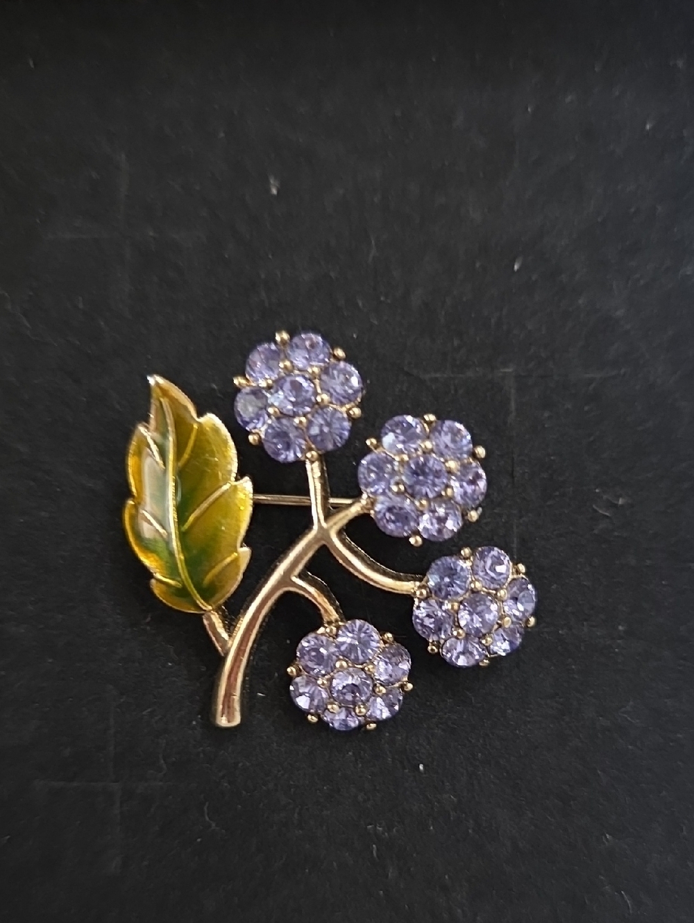 MONET Purple Prong Set Glass Rhinestone Hydrangea Flowers Enamel Leaf Brooch